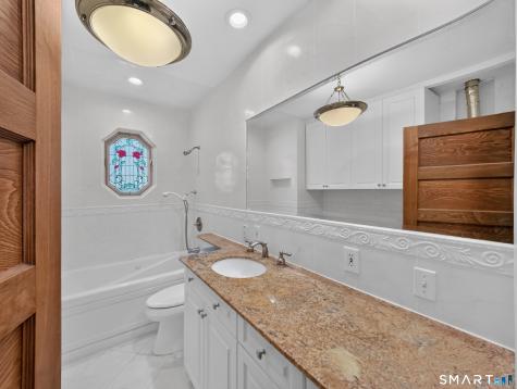 27 Willow Street Stonington CT 06355