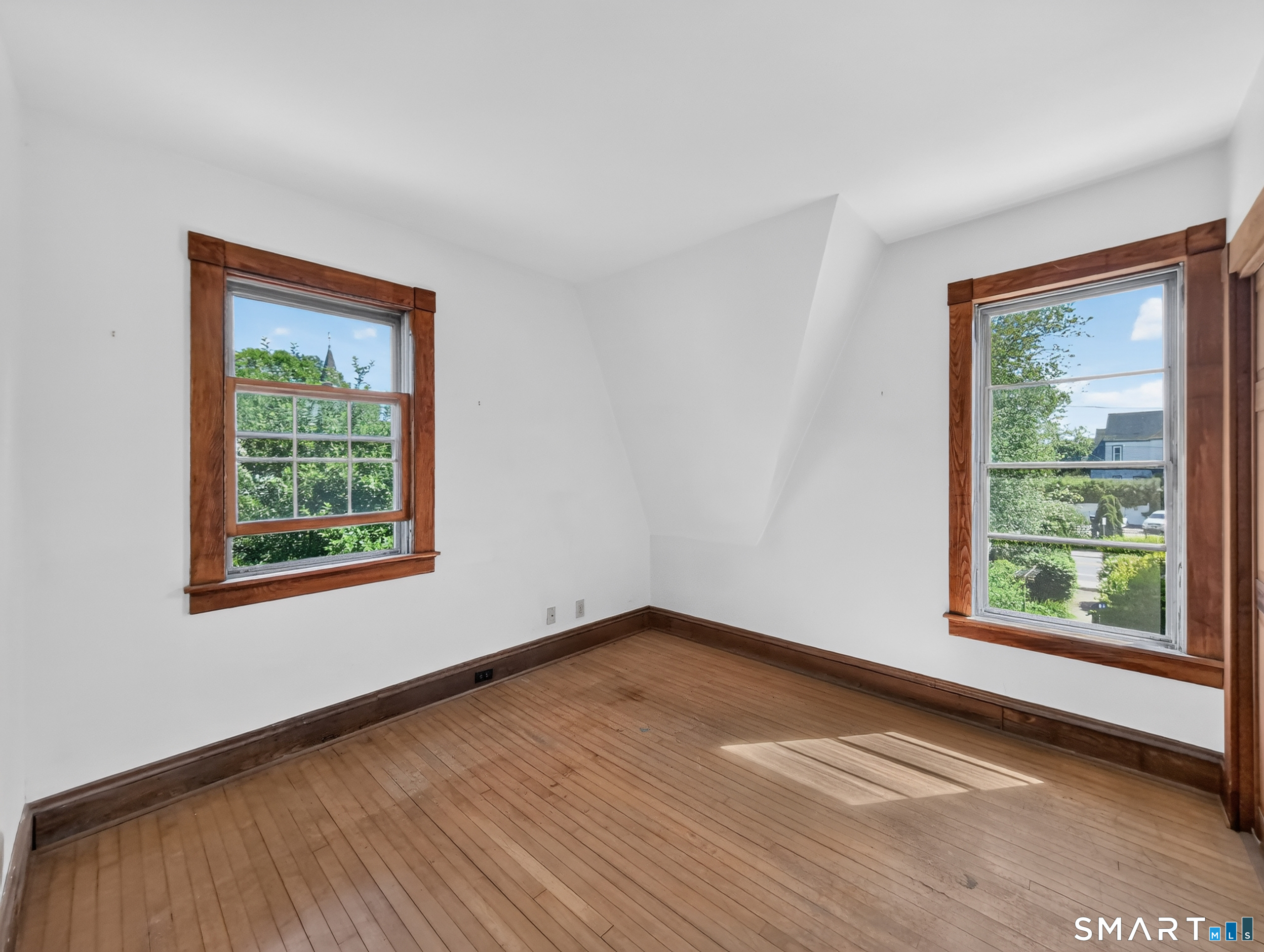 27 Willow Street Stonington CT 06355
