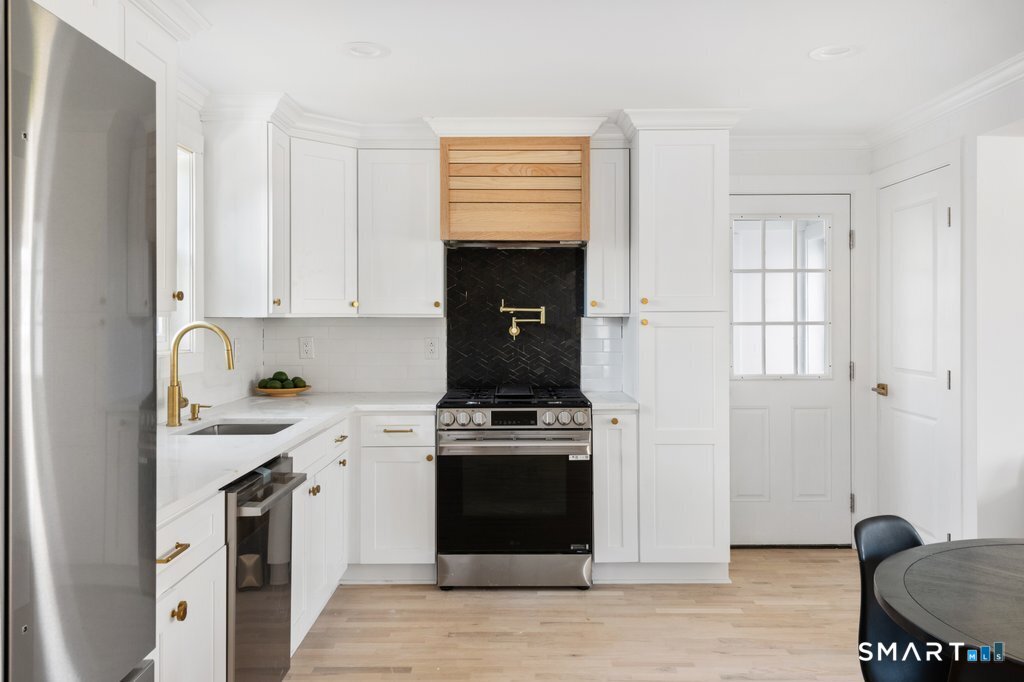 181 Eastern Parkway Milford CT 06460