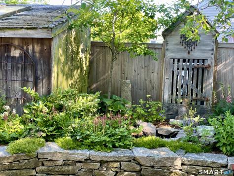 14 Temple Street Stonington CT 06378