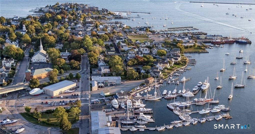 14 Temple Street Stonington CT 06378