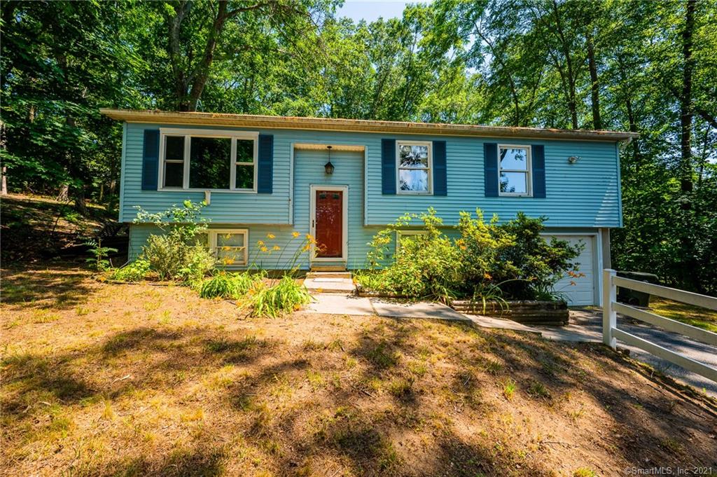 13 Roosevelt Avenue Norwich CT 06360