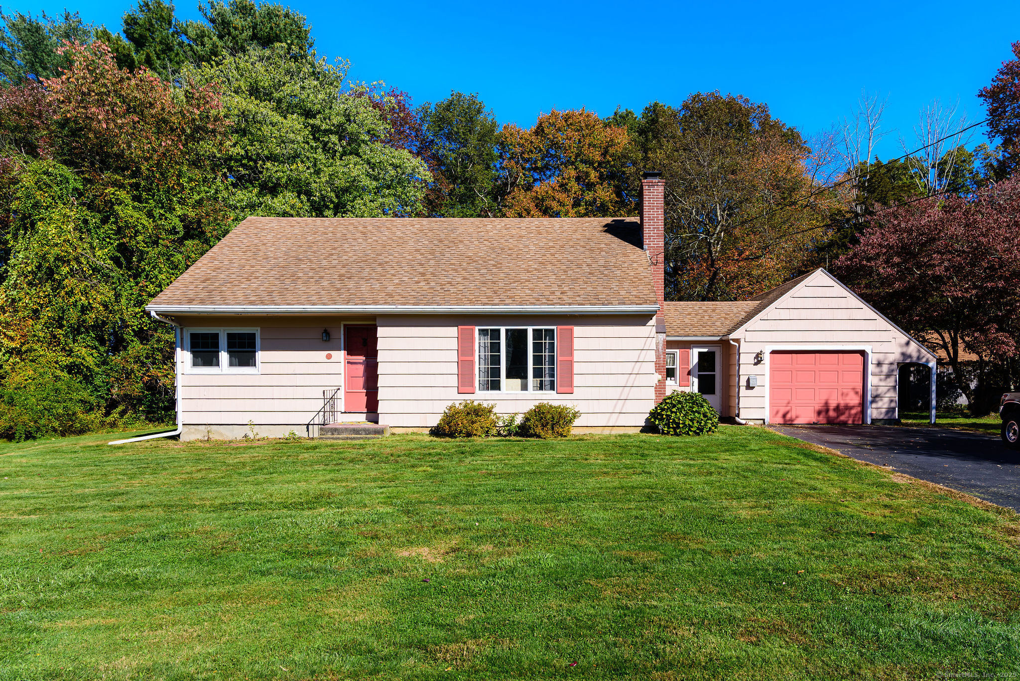 53 Ventura Drive Brooklyn CT 06234