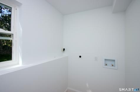 13 Francis Road Danbury CT 06810
