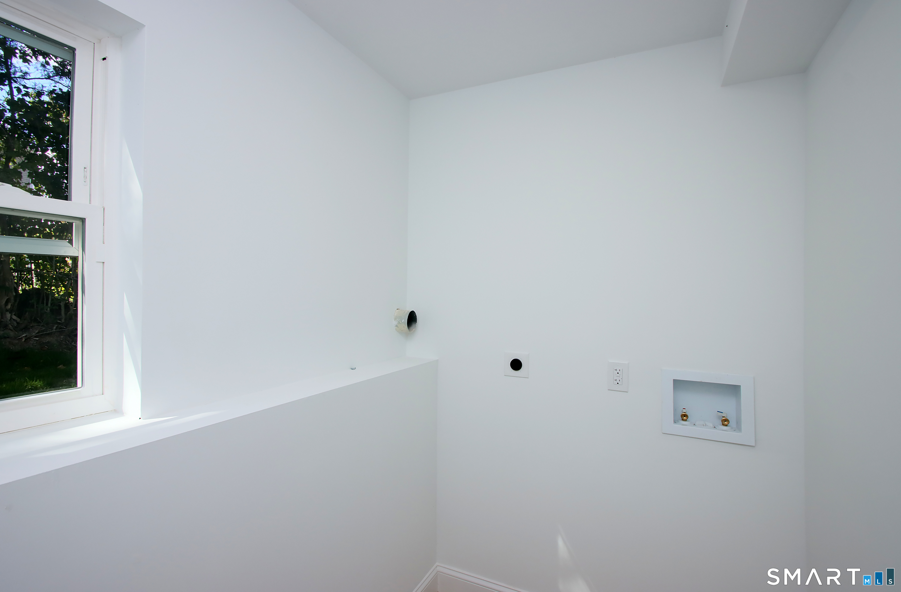 13 Francis Road Danbury CT 06810