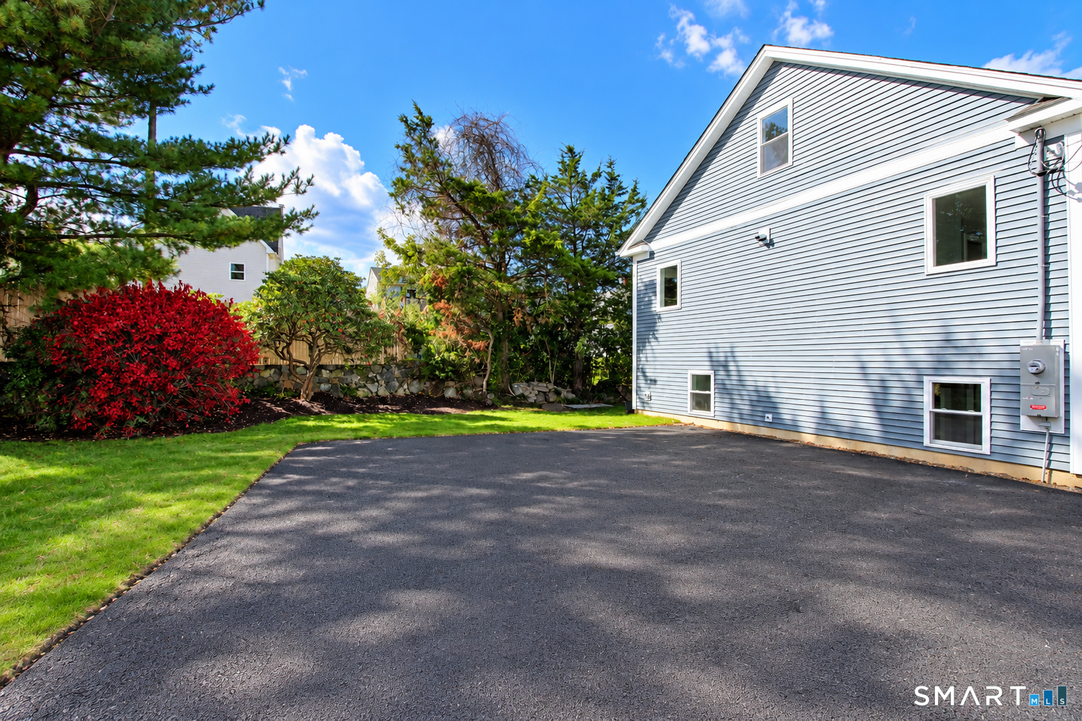 13 Francis Road Danbury CT 06810