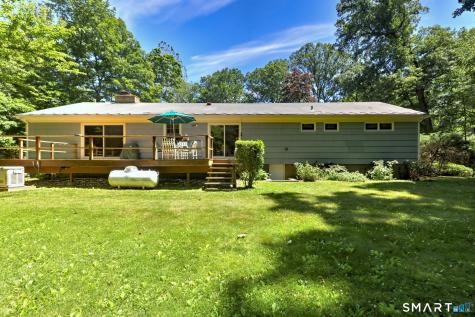 8 Mayflower Road Norwalk CT 06851
