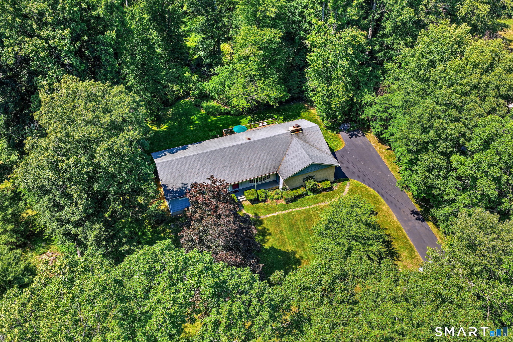 8 Mayflower Road Norwalk CT 06851