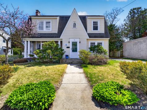 50 Granada Terrace New London CT 06320