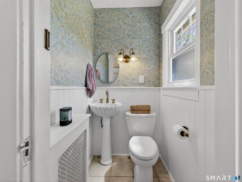 50 Granada Terrace New London CT 06320