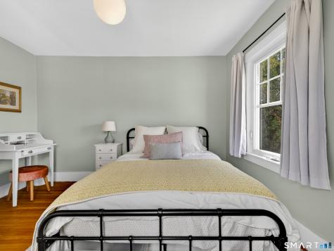 50 Granada Terrace New London CT 06320