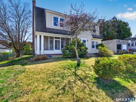 50 Granada Terrace New London CT 06320