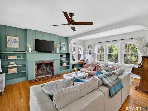 50 Granada Terrace New London CT 06320