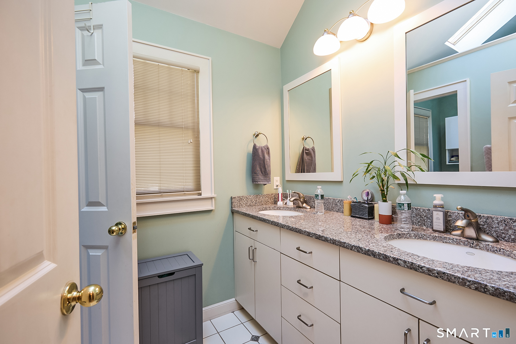 364 Halley Avenue Fairfield CT 06825