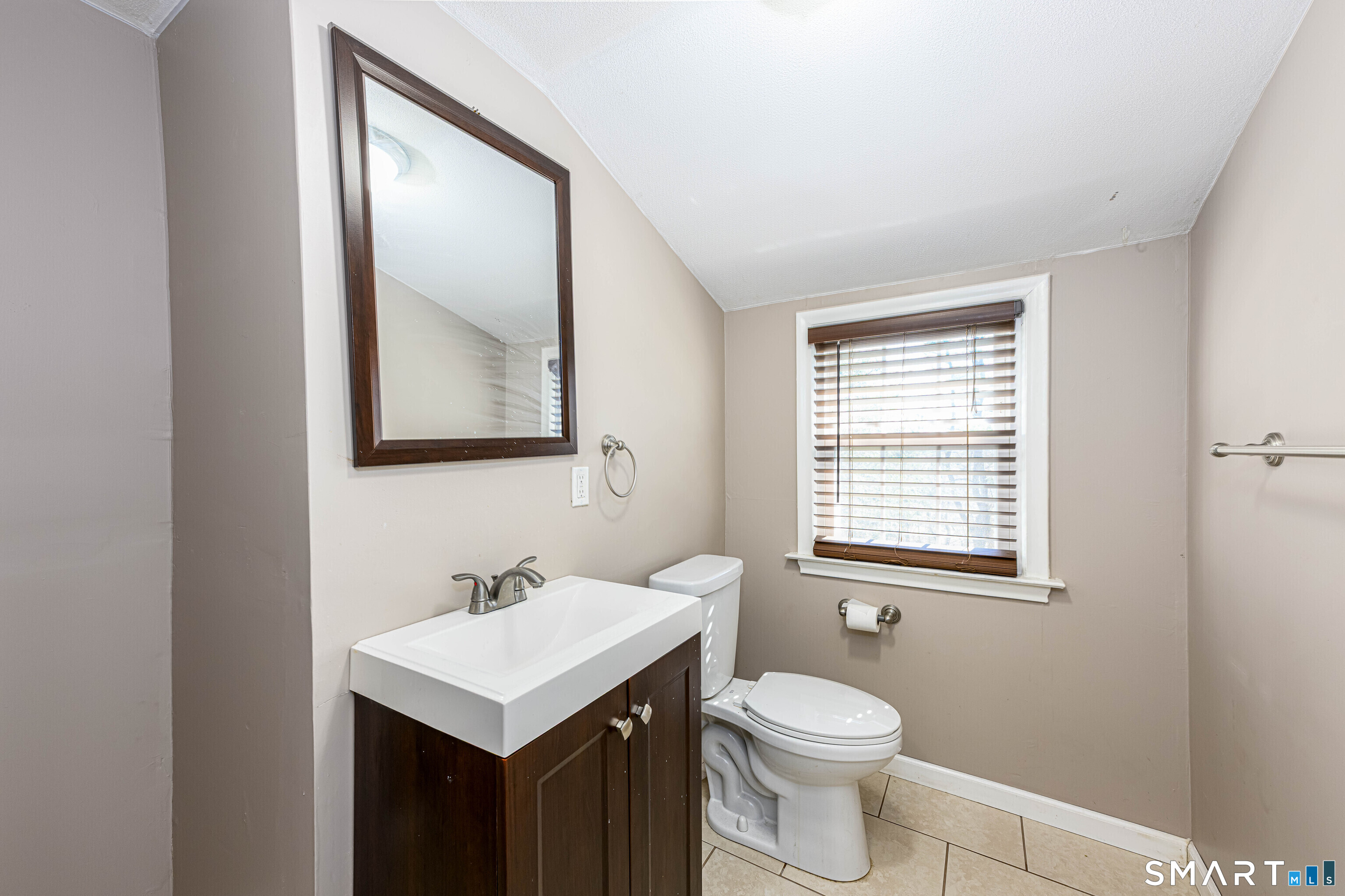709 Pine Rock Avenue Hamden CT 06514