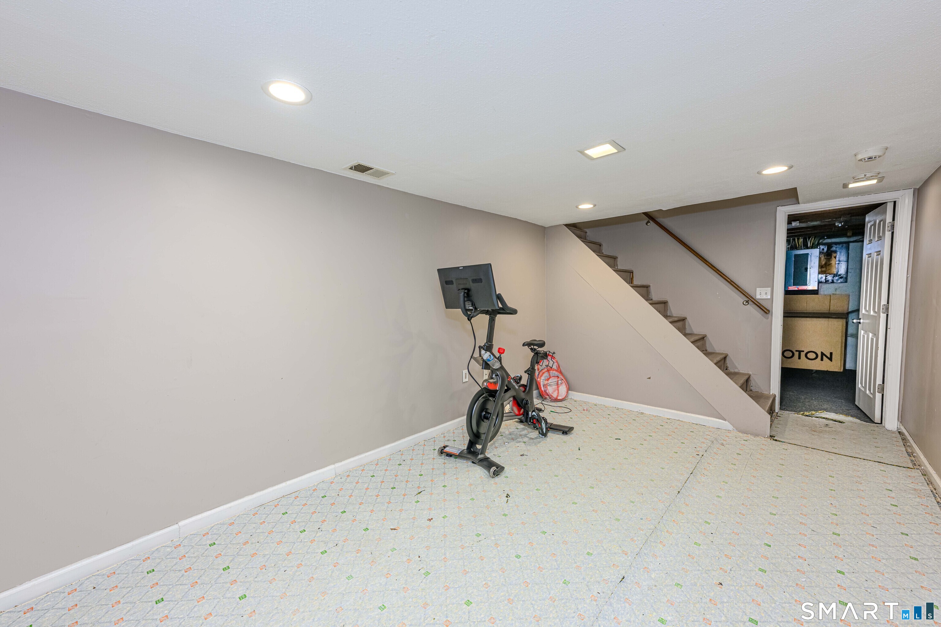 709 Pine Rock Avenue Hamden CT 06514
