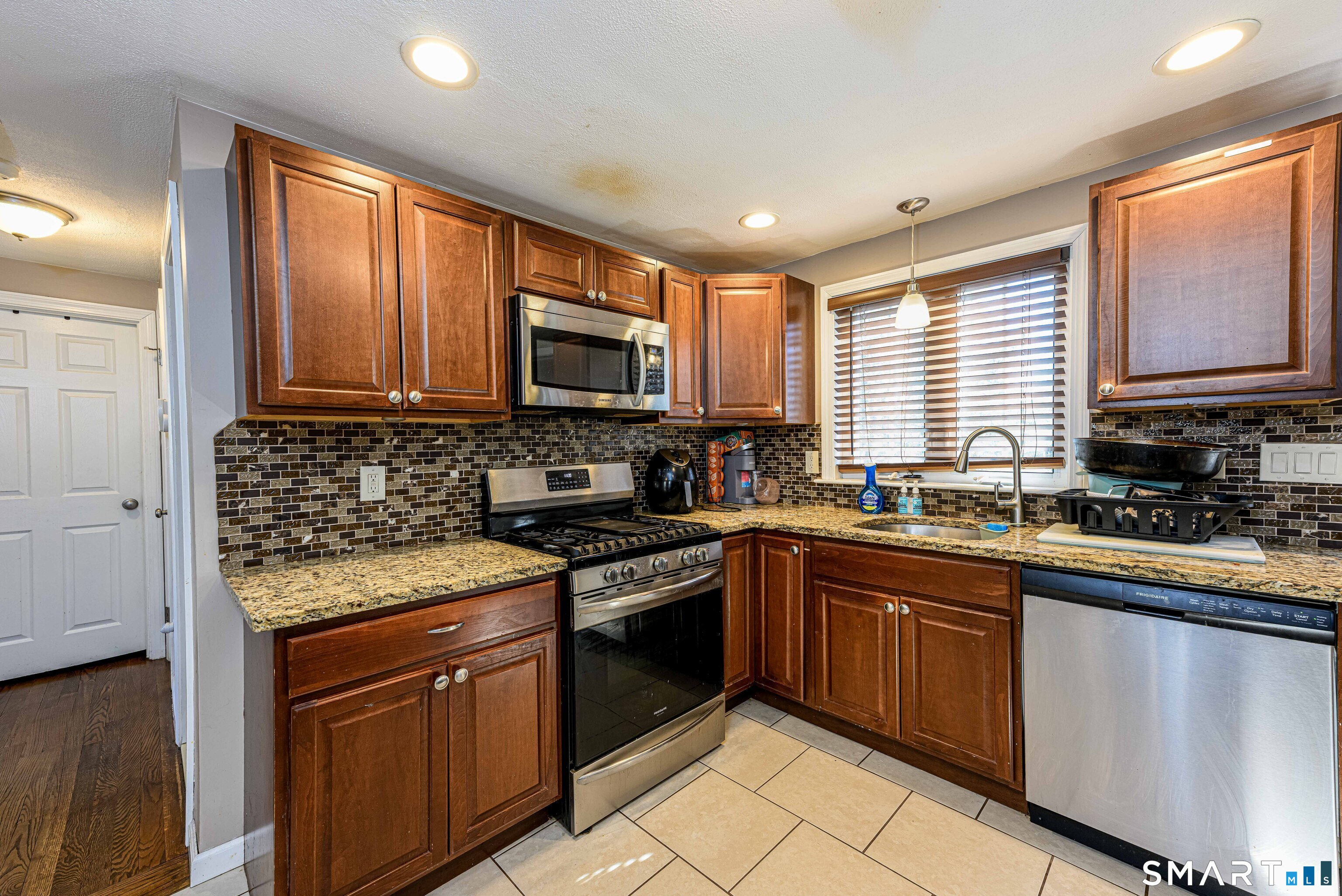 709 Pine Rock Avenue Hamden CT 06514