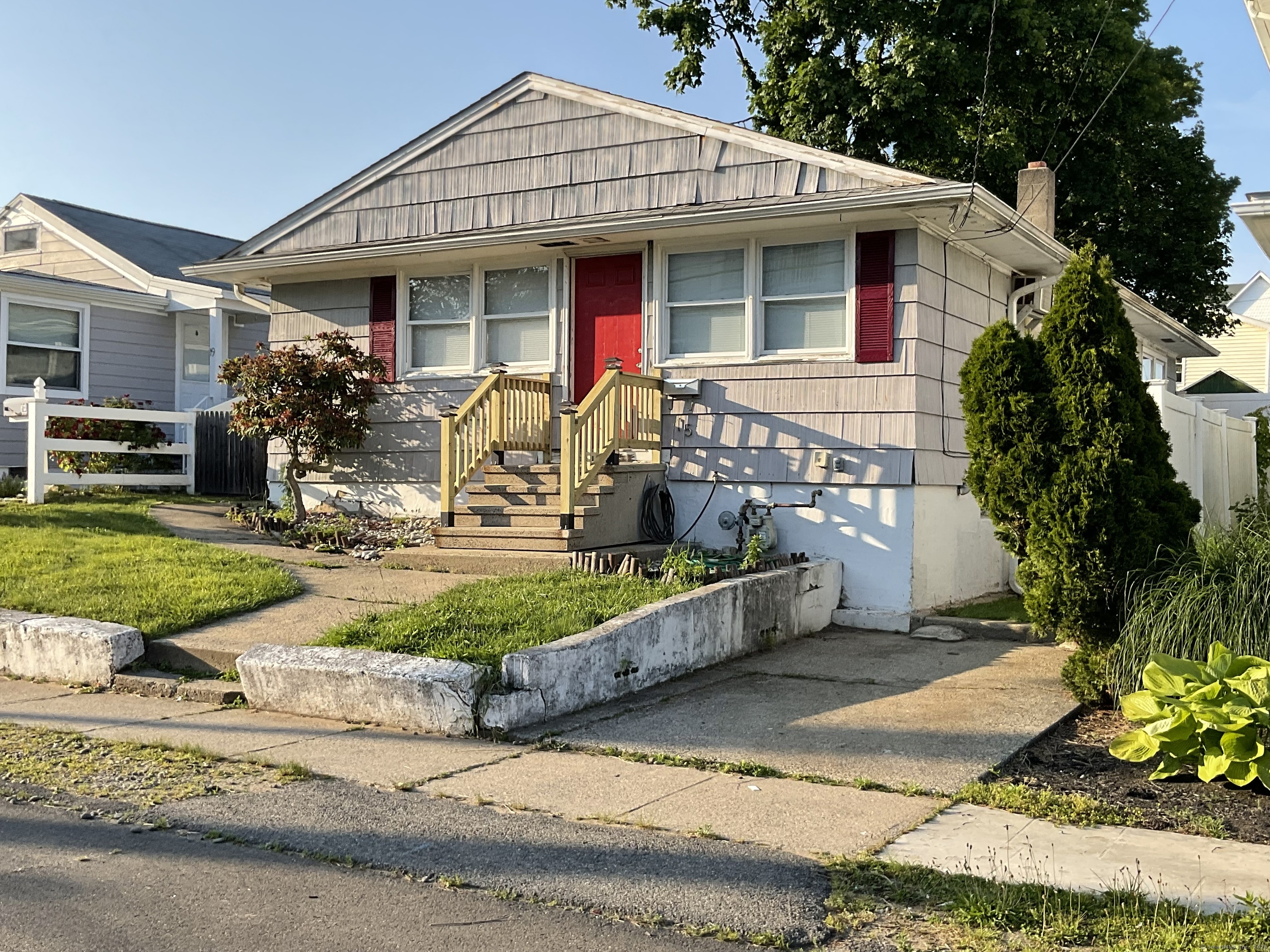 15 Grant Street Milford CT 06460