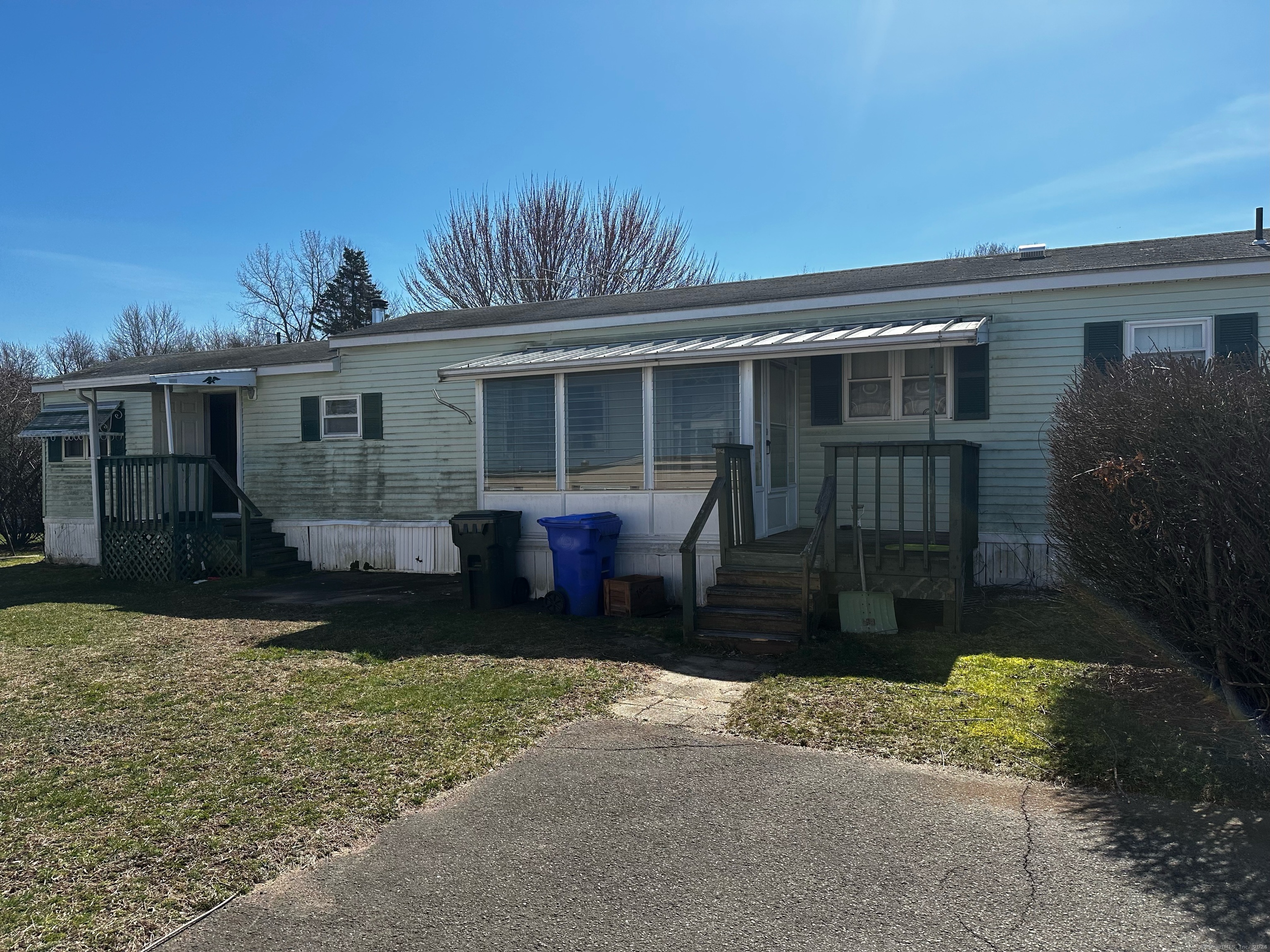 6 Arawak Drive East Hartford CT 06118