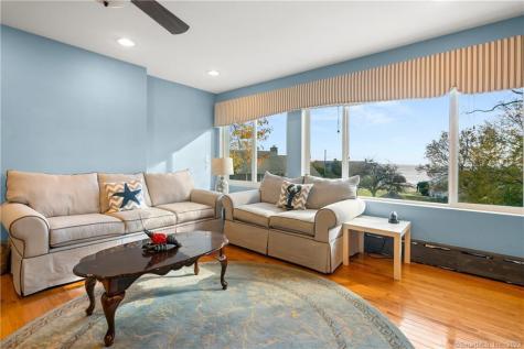 34 Glenwood Avenue New London CT 06320