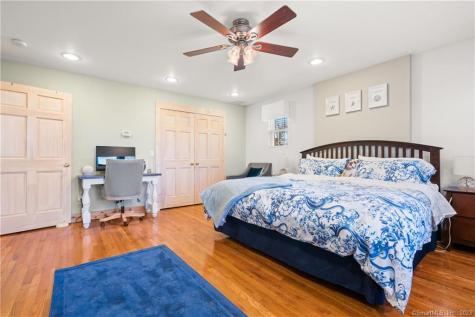 34 Glenwood Avenue New London CT 06320