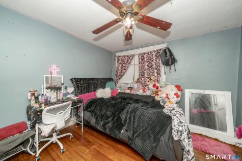 33 Collins Parkway Meriden CT 06450