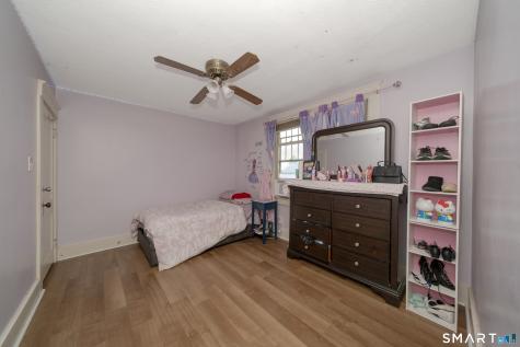 33 Collins Parkway Meriden CT 06450