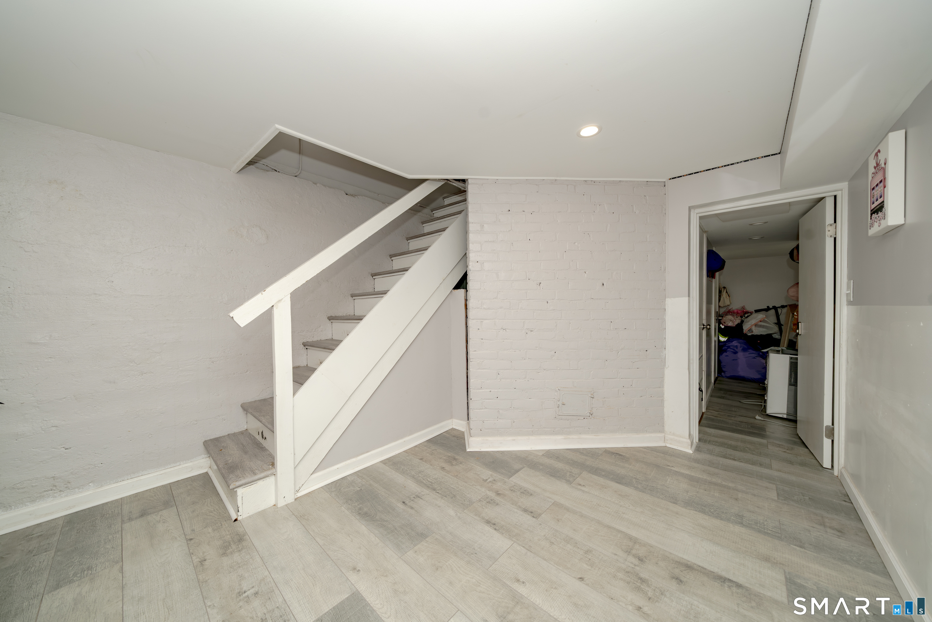 33 Collins Parkway Meriden CT 06450