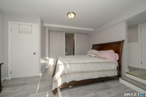 33 Collins Parkway Meriden CT 06450