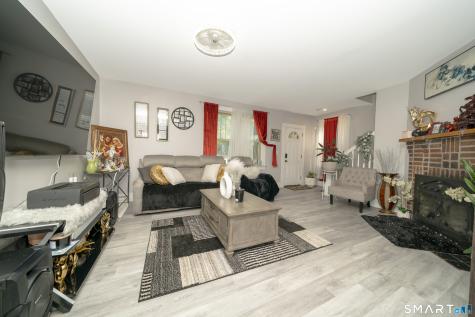 33 Collins Parkway Meriden CT 06450