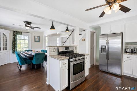 17 Ballard Drive West Hartford CT 06119