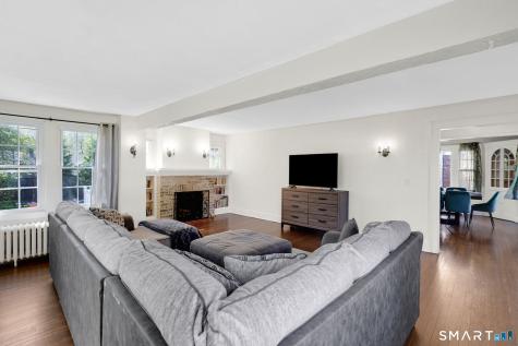17 Ballard Drive West Hartford CT 06119