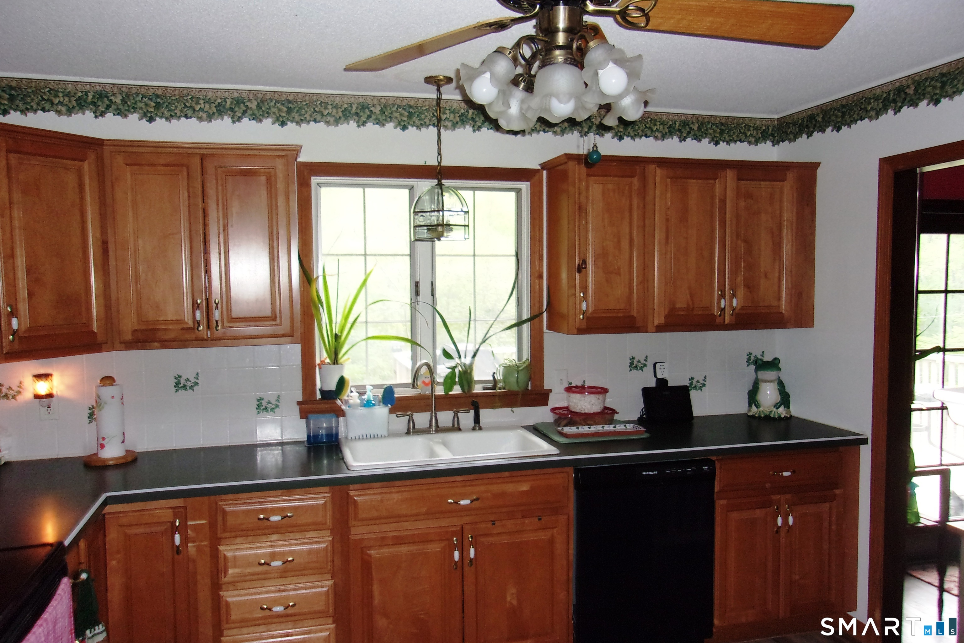 69 Route 82 Montville CT 06370