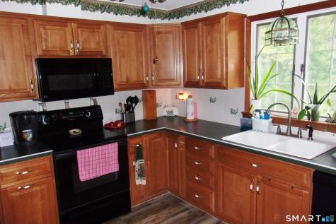 69 Route 82 Montville CT 06370