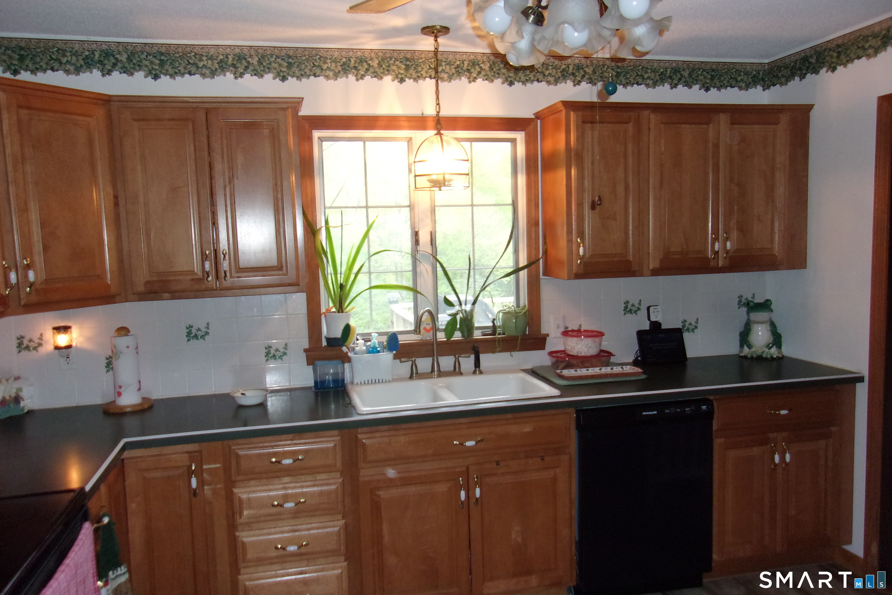 69 Route 82 Montville CT 06370