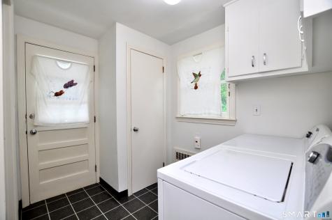 44 Miamis Road West Hartford CT 06117