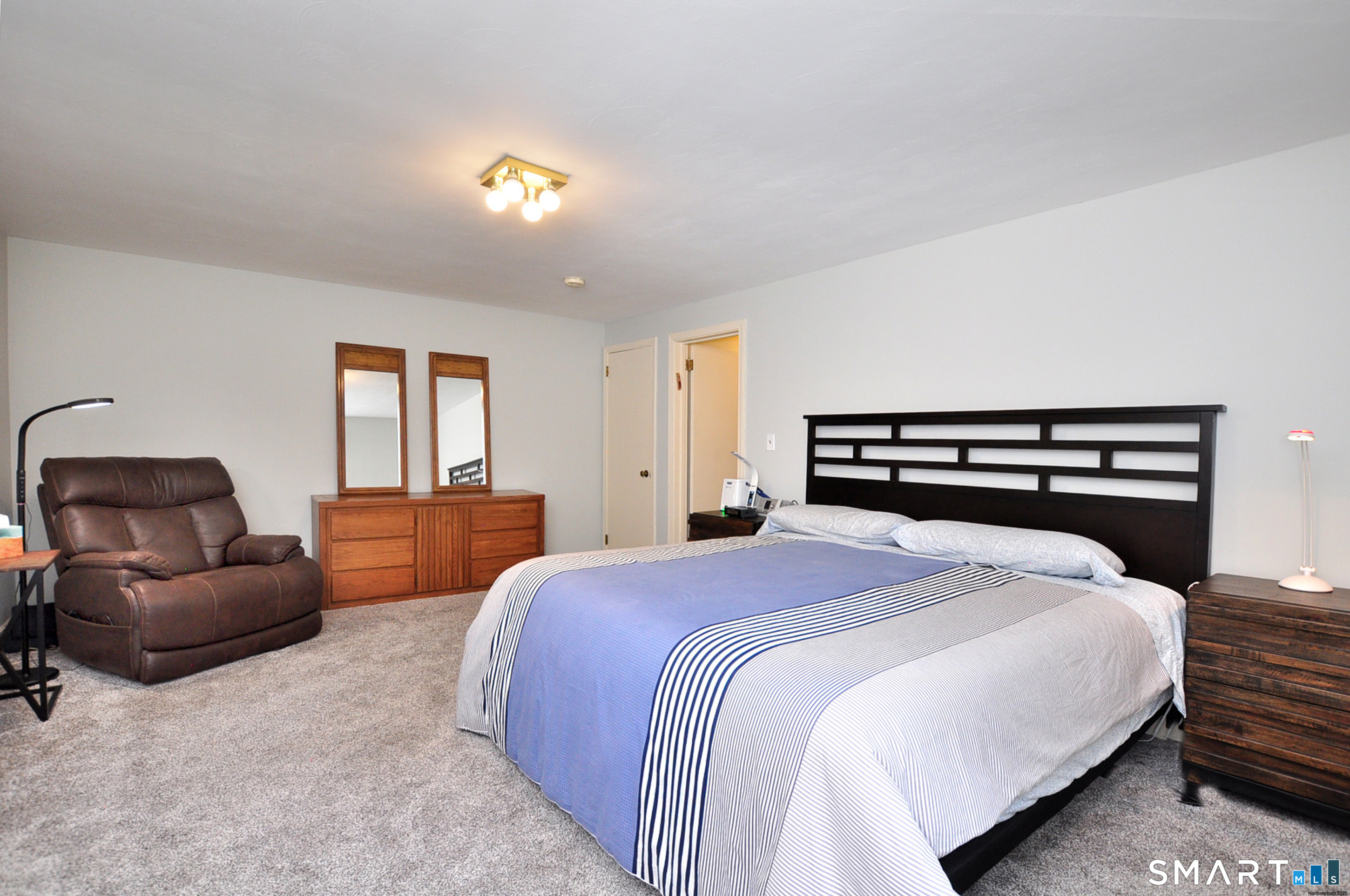 44 Miamis Road West Hartford CT 06117