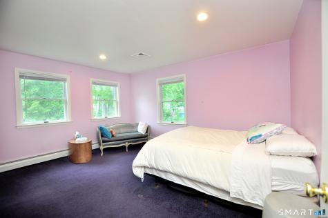 44 Miamis Road West Hartford CT 06117