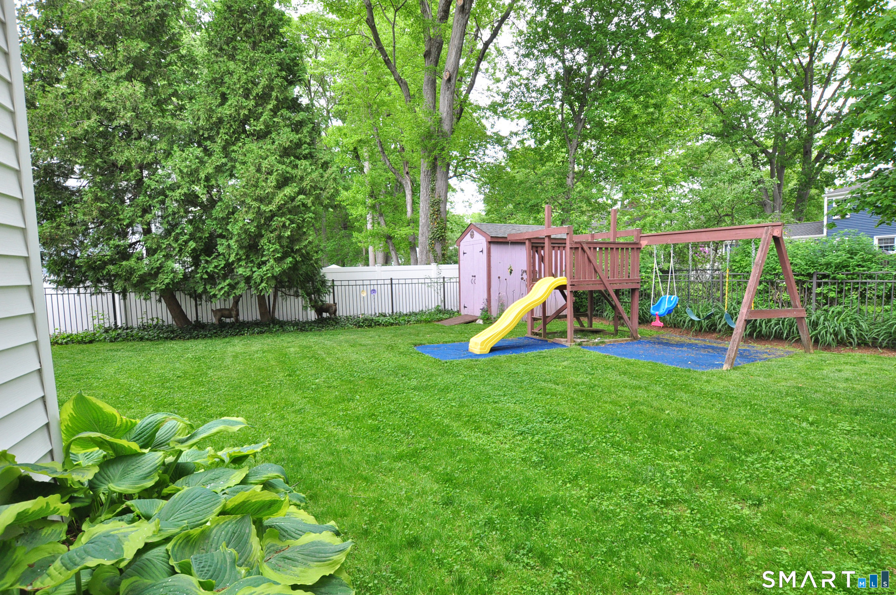 44 Miamis Road West Hartford CT 06117