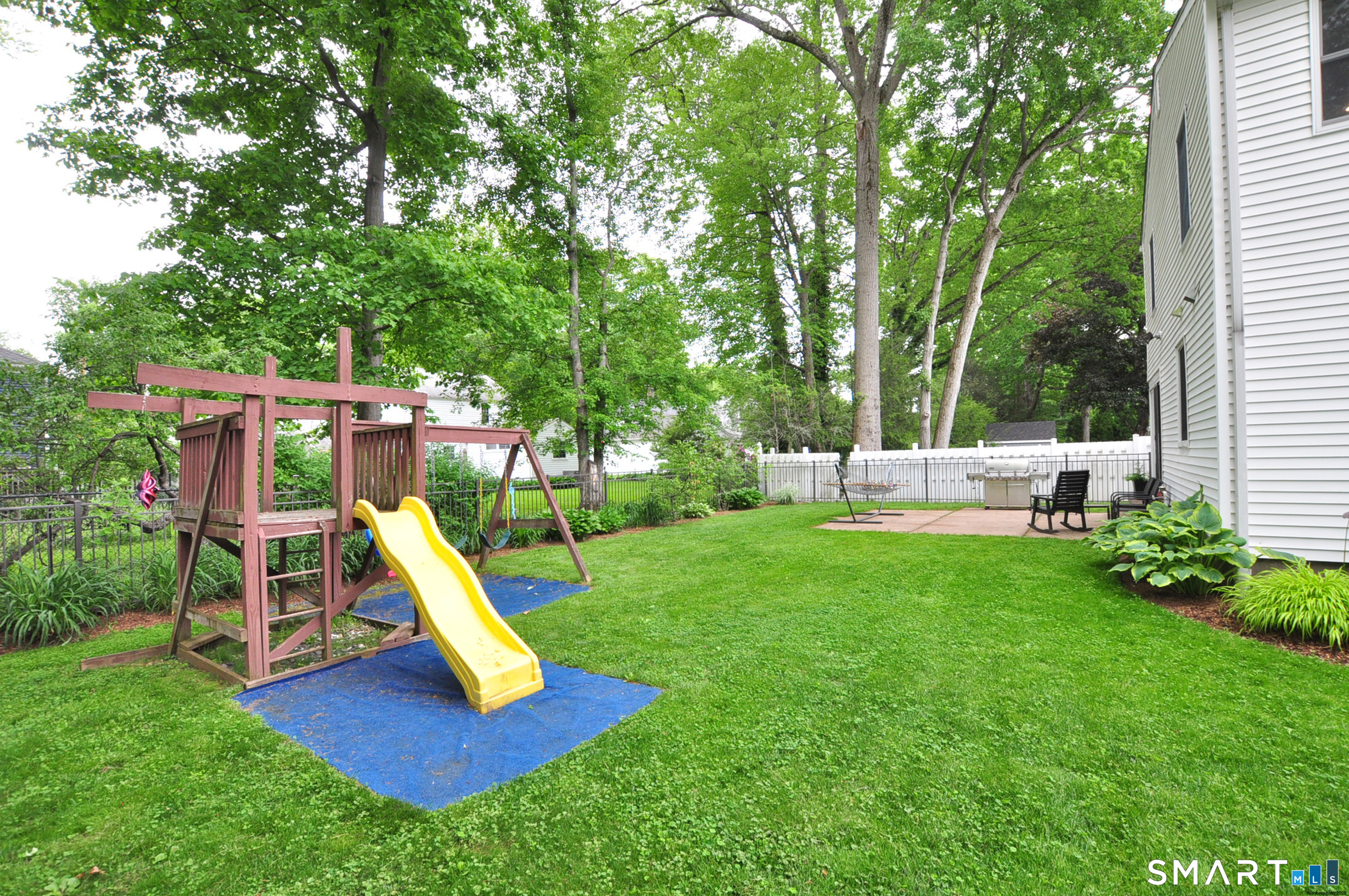 44 Miamis Road West Hartford CT 06117