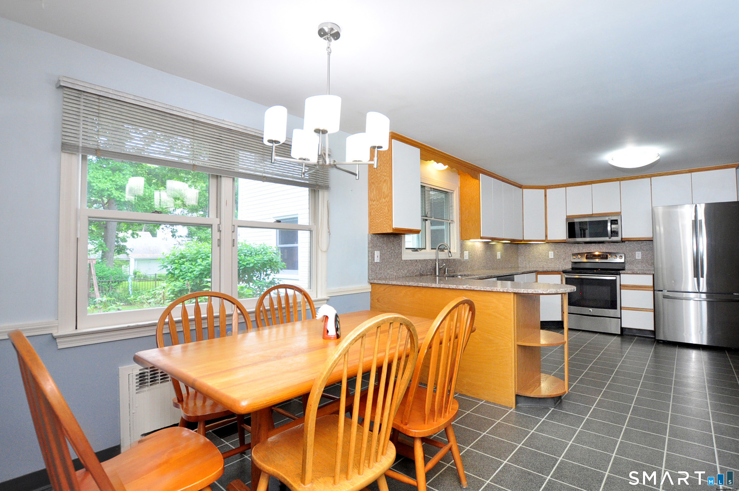 44 Miamis Road West Hartford CT 06117