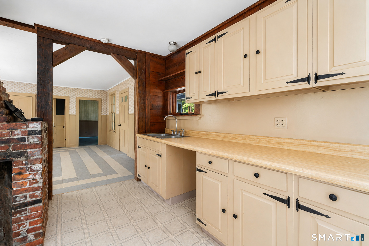 128 Holmes Road Pomfret CT 06259