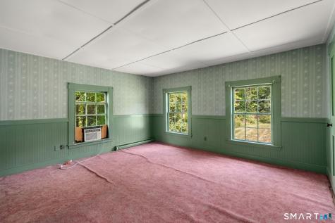 128 Holmes Road Pomfret CT 06259