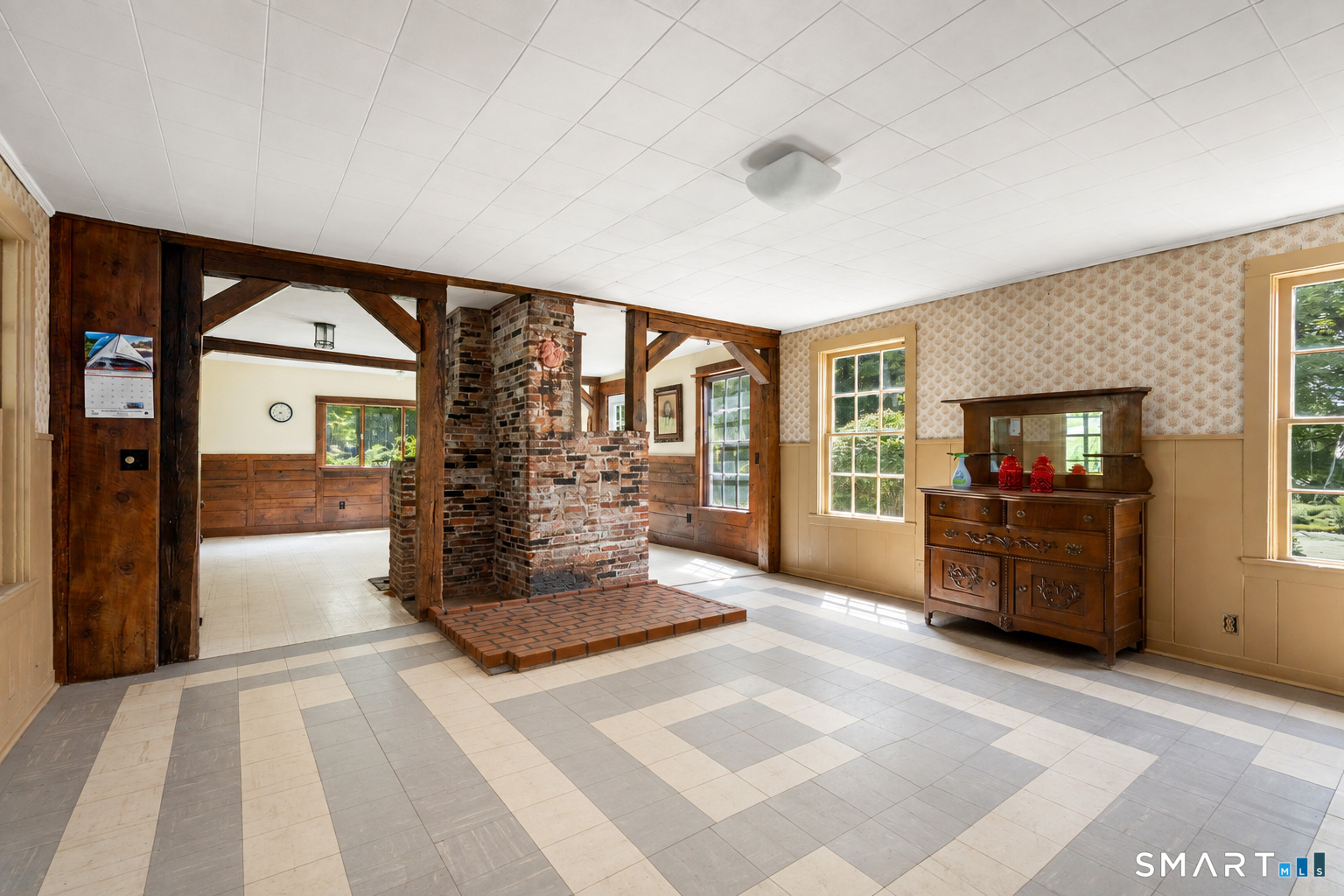 128 Holmes Road Pomfret CT 06259