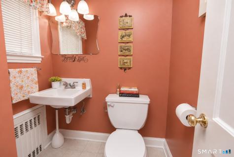 242 Victoria Road Hartford CT 06114