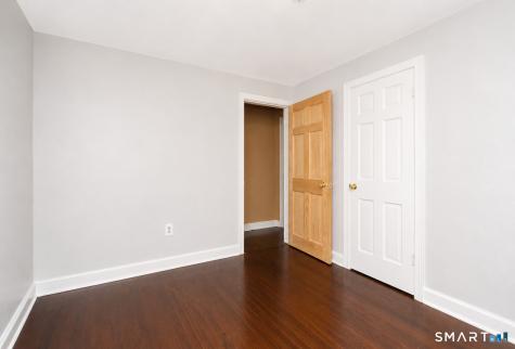 242 Victoria Road Hartford CT 06114