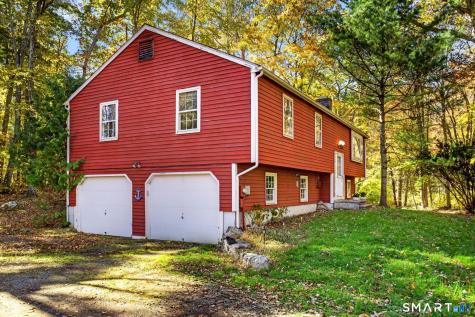 14 Country Village Lane Clinton CT 06413