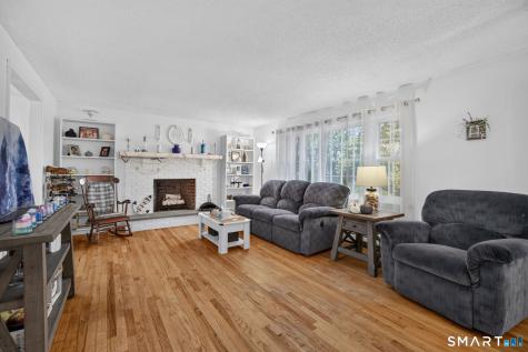 14 Country Village Lane Clinton CT 06413