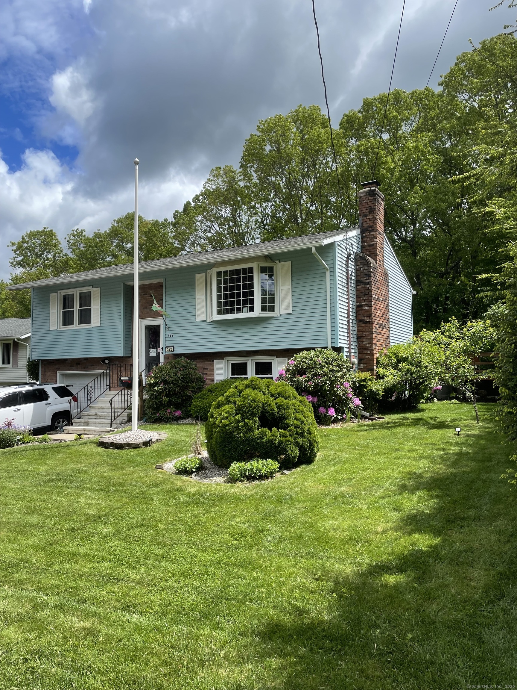 322 Beth Lane Waterbury CT 06705