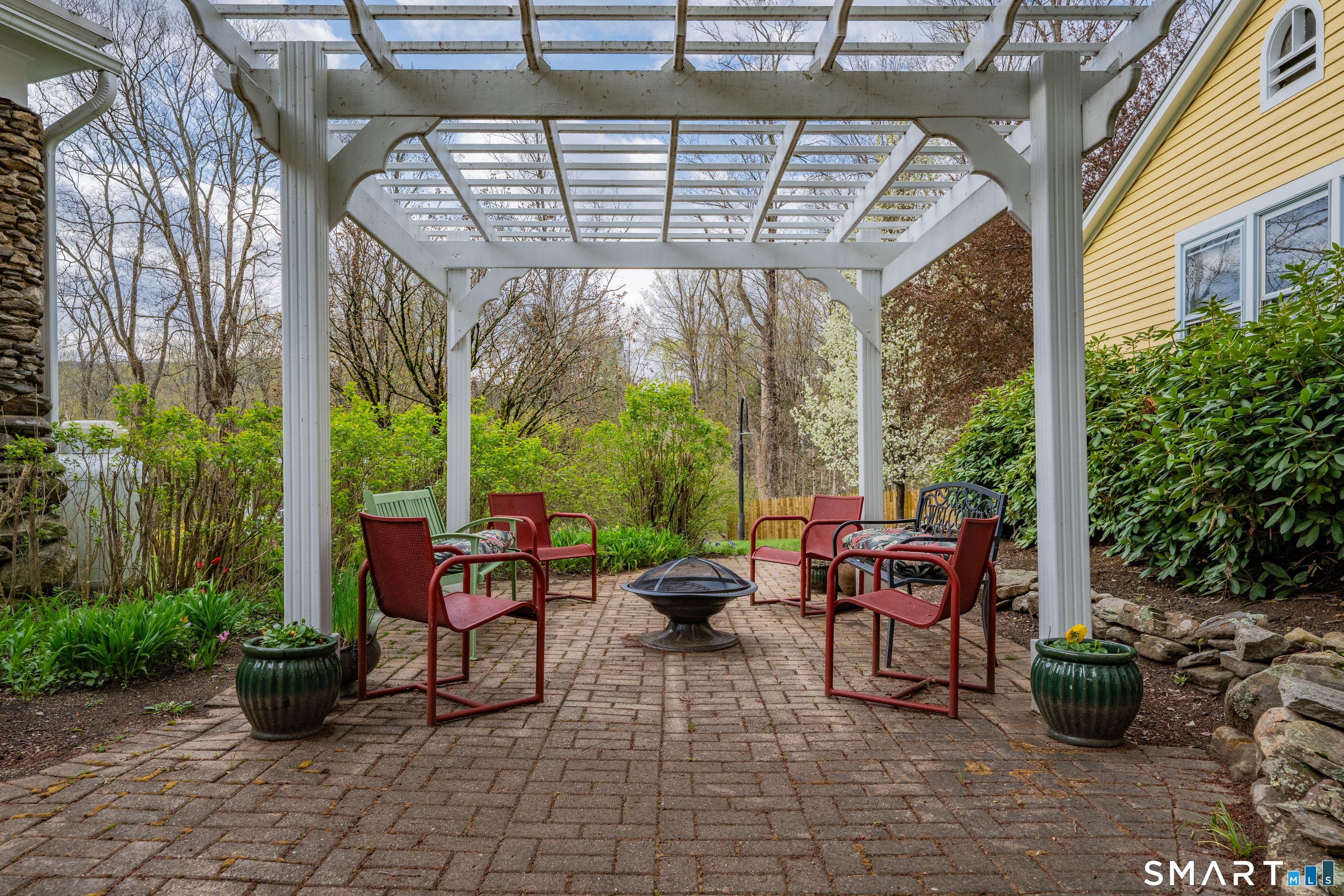 27 Highland Avenue New Hartford CT 06057